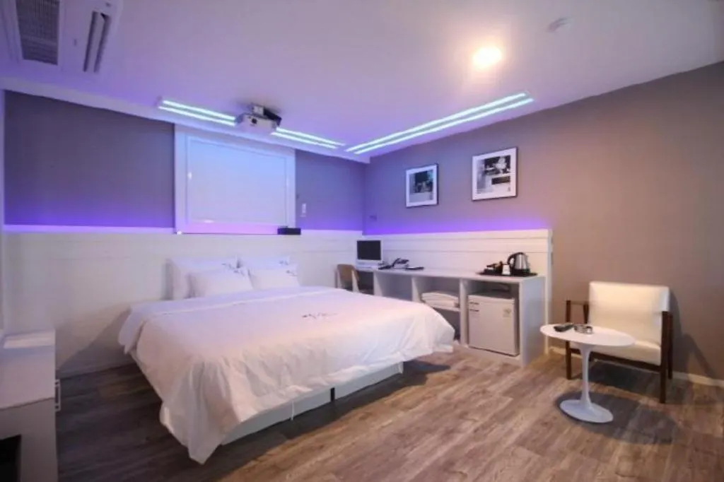 Ga-In Hotel Songjung Busan Motel