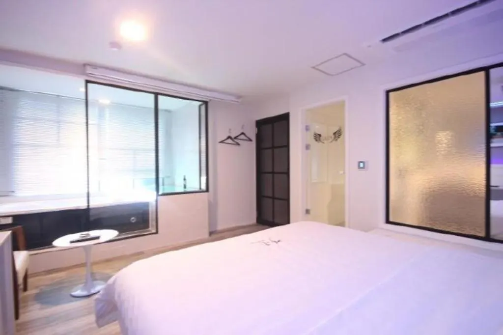 Ga-In Hotel Songjung Busan Motell