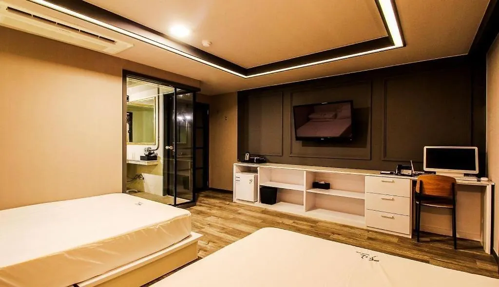 Ga-In Hotel Songjung Busan Motell
